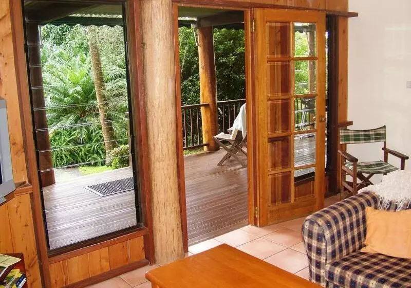 فندق Atherton Blue Gum