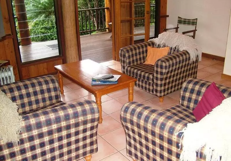 فندق Atherton Blue Gum