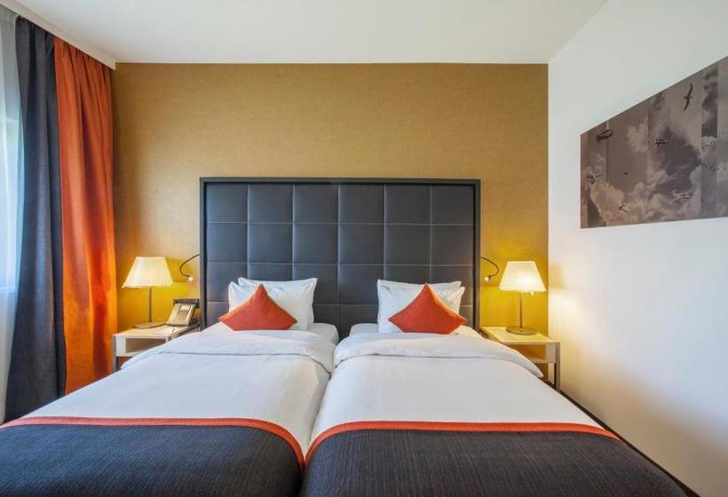 Отель Crowne Plaza St. Petersburg Airport, An Ihg