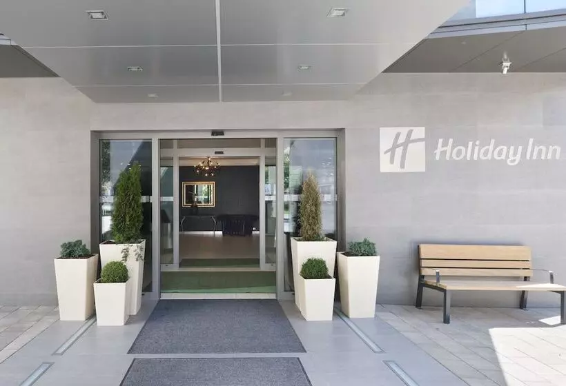 هتل Holiday Inn Trnava, An Ihg