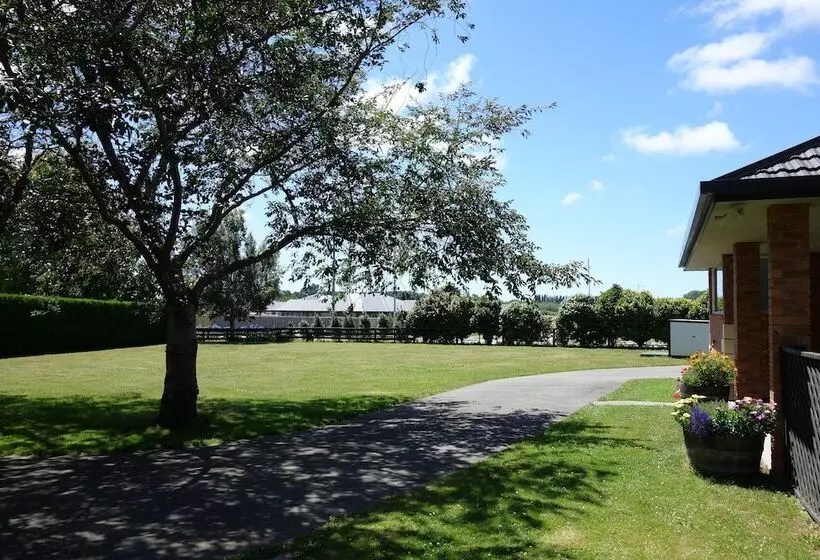 هتل Northwood Motor Lodge