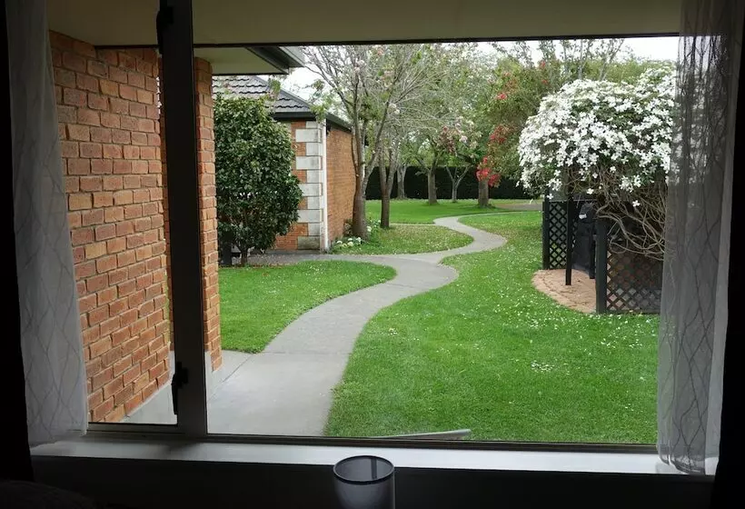 هتل Northwood Motor Lodge