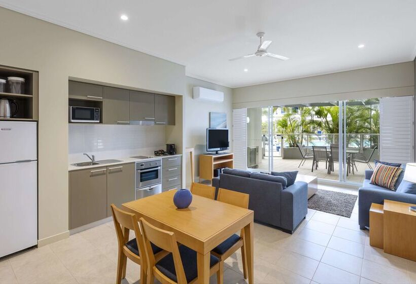 בית מלון כפרי Oaks Resort & Spa Hervey Bay