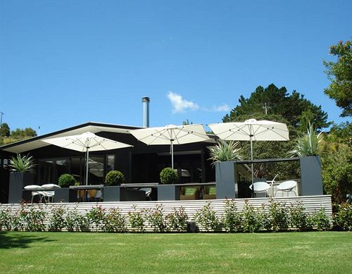 Hotel Riverside Matakana