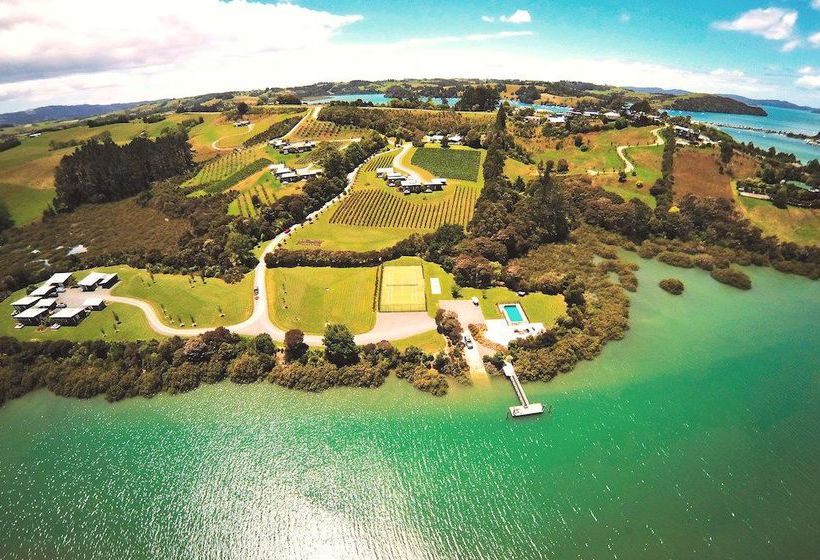 Hotel Riverside Matakana