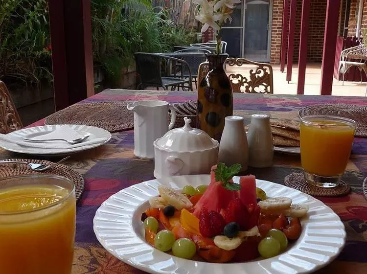 בית מלון כפרי Ruskin House @ Bbsc