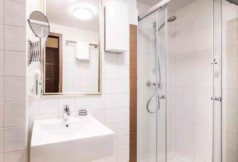 هتل Schroeders City Style