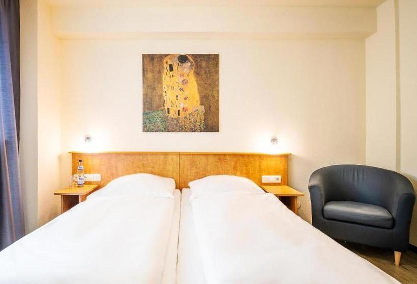 هتل Schroeders City Style