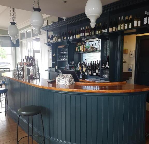 בית מלון כפרי The Martinborough