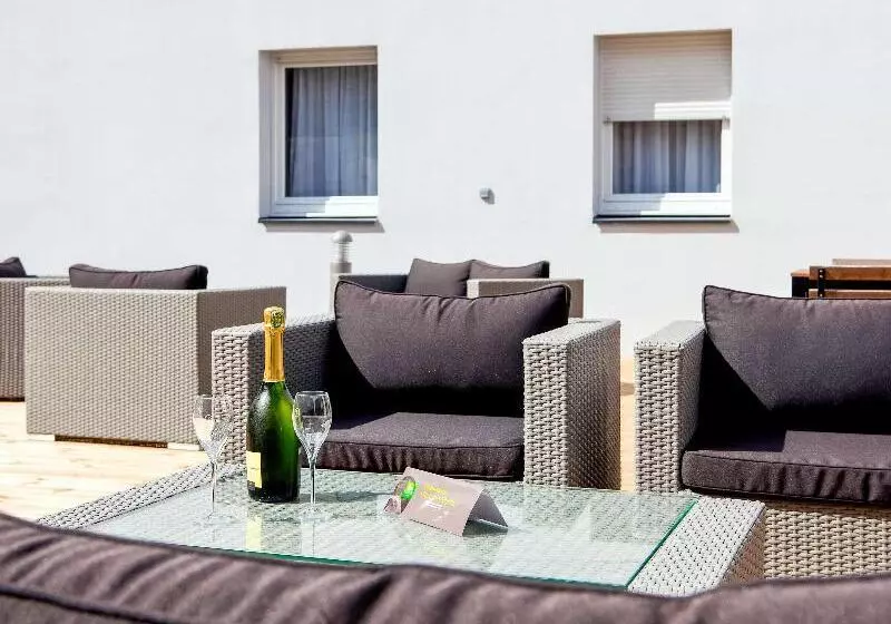 ホテル Ibis Styles Chalons En Champagne Centre