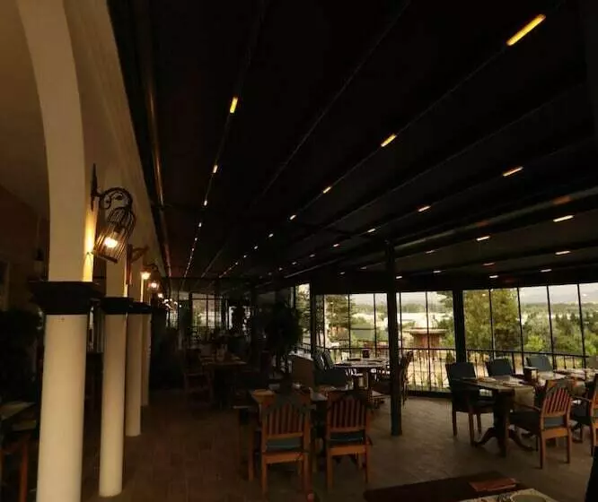 ホテル Ege Palace