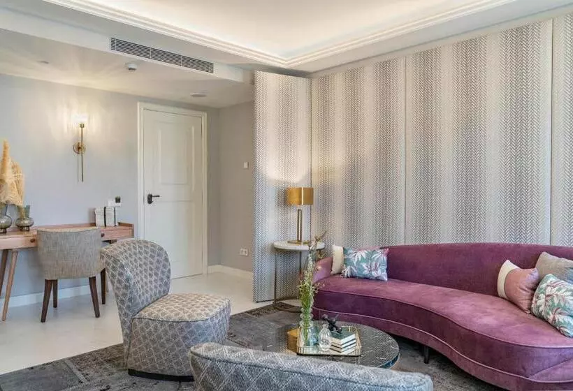 Hotelli Vincci Molviedro