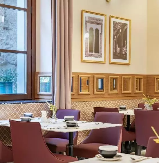 Hotelli Vincci Molviedro