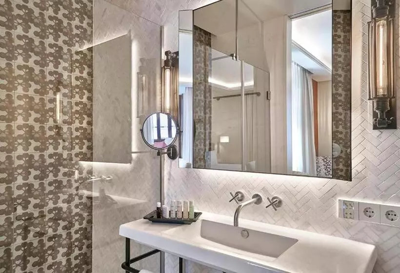 Hotelli Vincci Molviedro