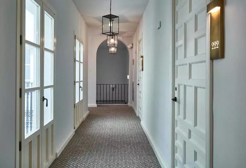 Hotelli Vincci Molviedro