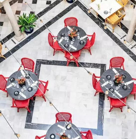 Hotelli Vincci Molviedro