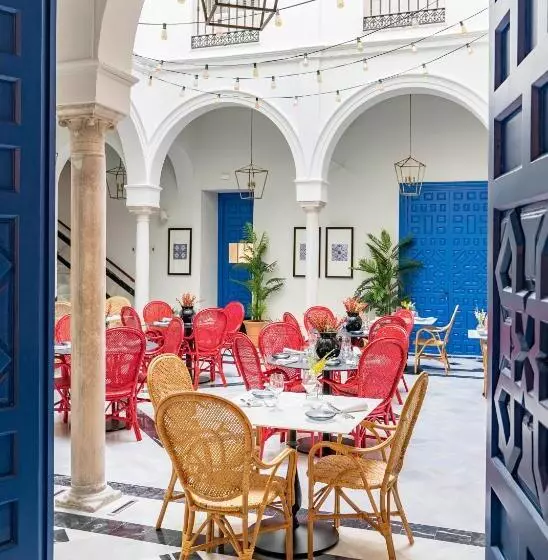 Hotelli Vincci Molviedro