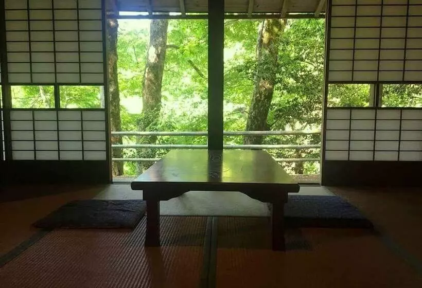 Hotelli Woodland Bothy