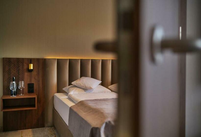 Five Seasons Szklarska Poręba