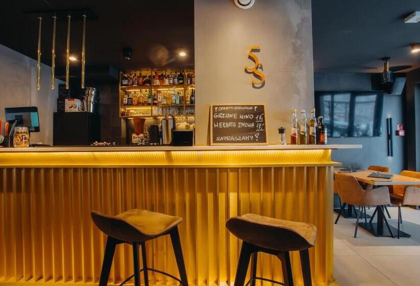 Five Seasons Szklarska Poręba