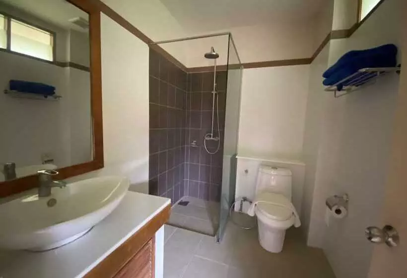 Hotelli Chaithalay Khanom Resort