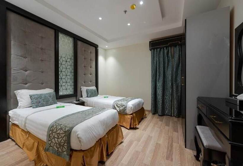 ホテル Holiday Plus Al Nuzha