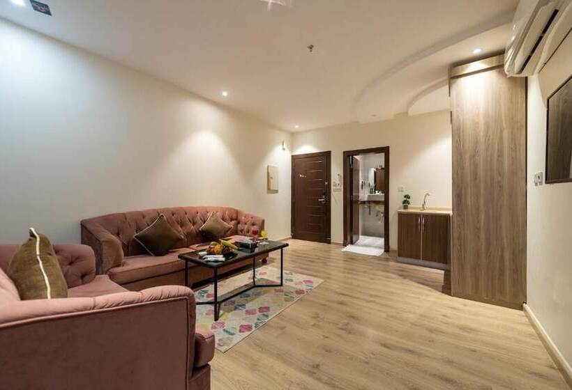 호텔 Holiday Plus Al Nuzha