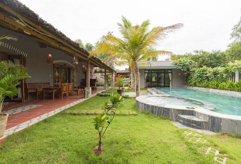 هتل Green Bungalow Phu Quoc