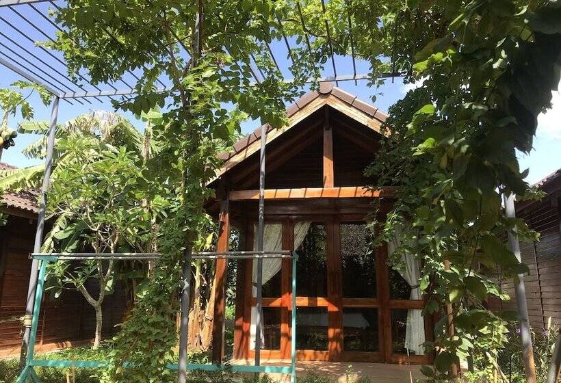 هتل Green Bungalow Phu Quoc