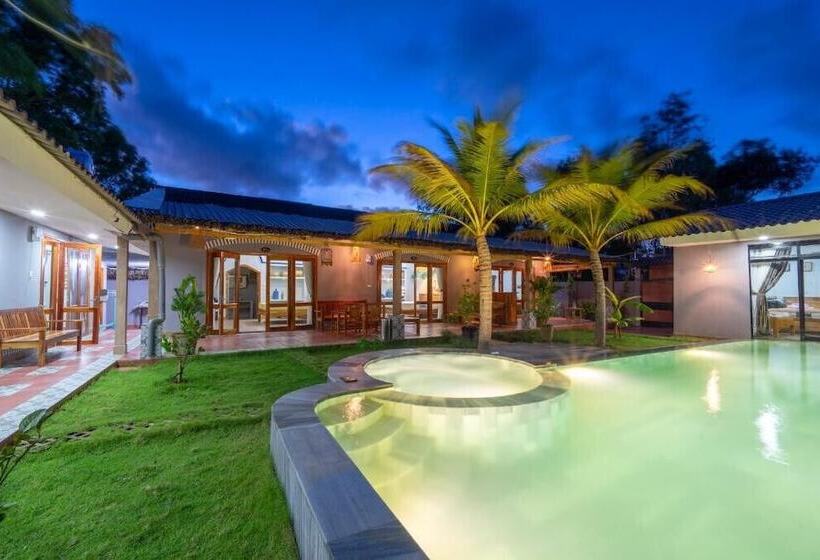 هتل Green Bungalow Phu Quoc