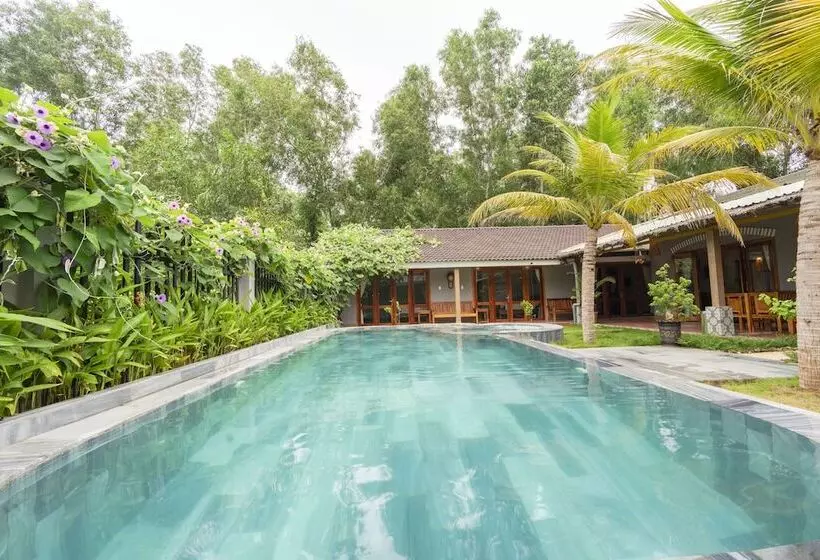 هتل Green Bungalow Phu Quoc