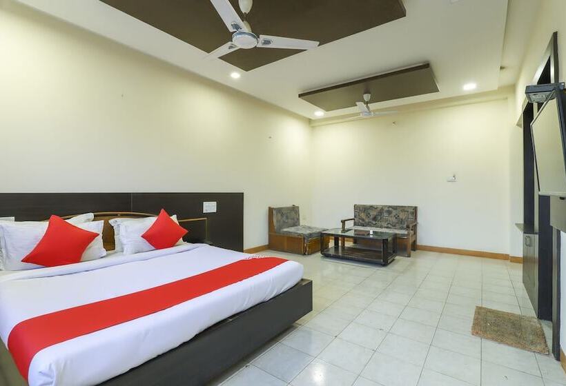 酒店 Hill Top By Oyo Rooms