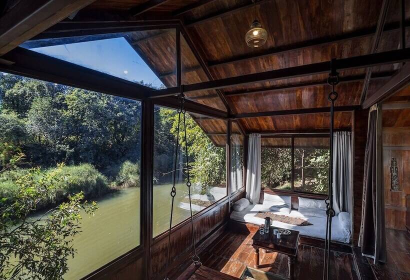 ホテル Jalsrushti Island Resort