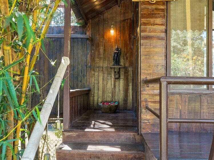 ホテル Jalsrushti Island Resort