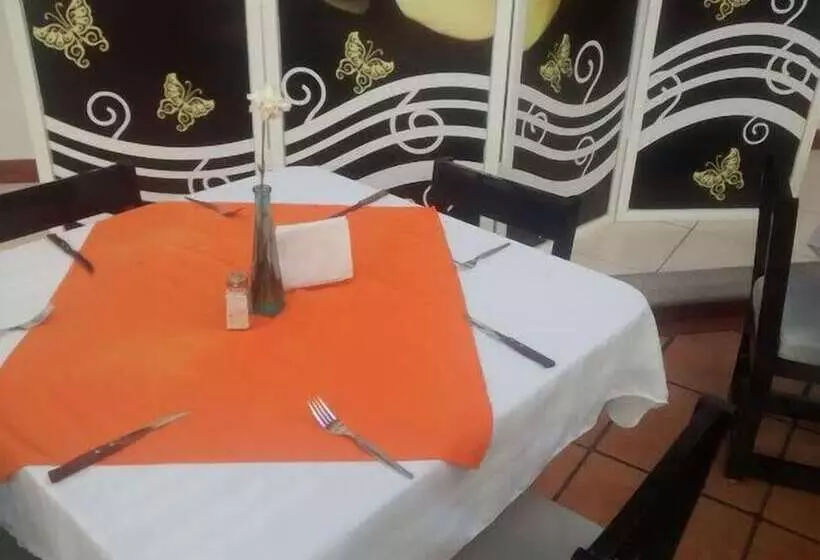 Hotelli Juárez Del Centro