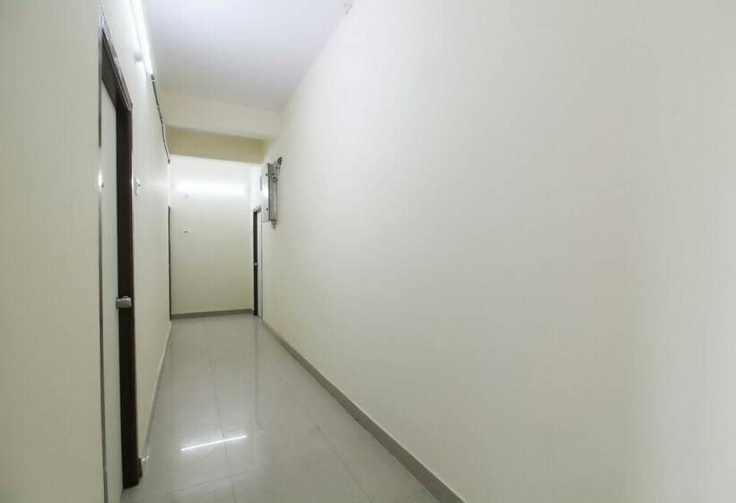 ホテル M & M Rooms By Oyo Rooms