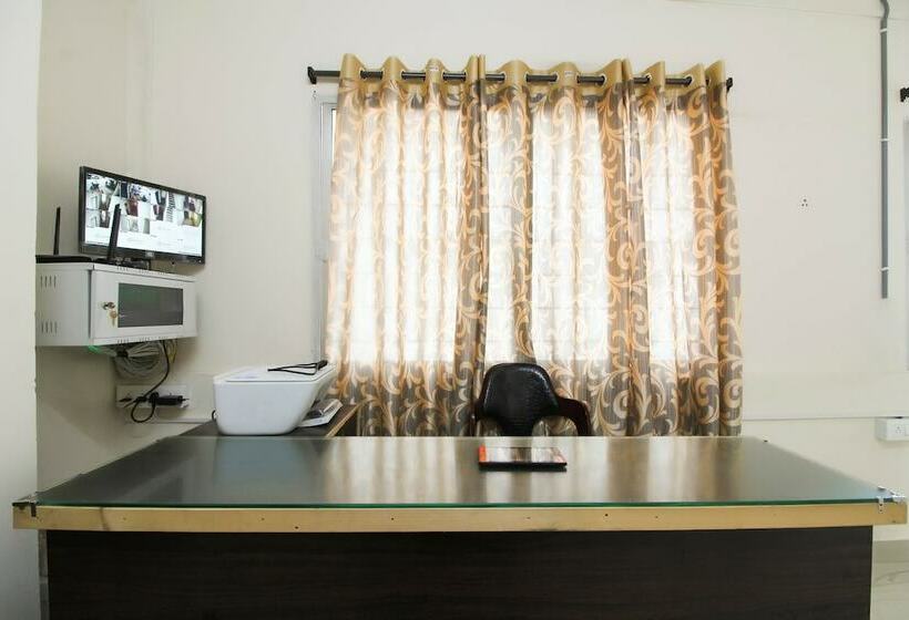 ホテル M & M Rooms By Oyo Rooms