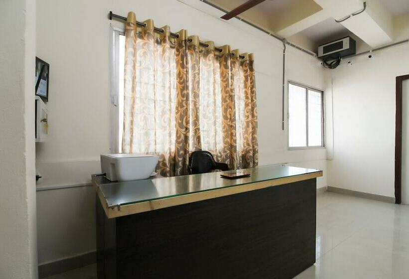 ホテル M & M Rooms By Oyo Rooms