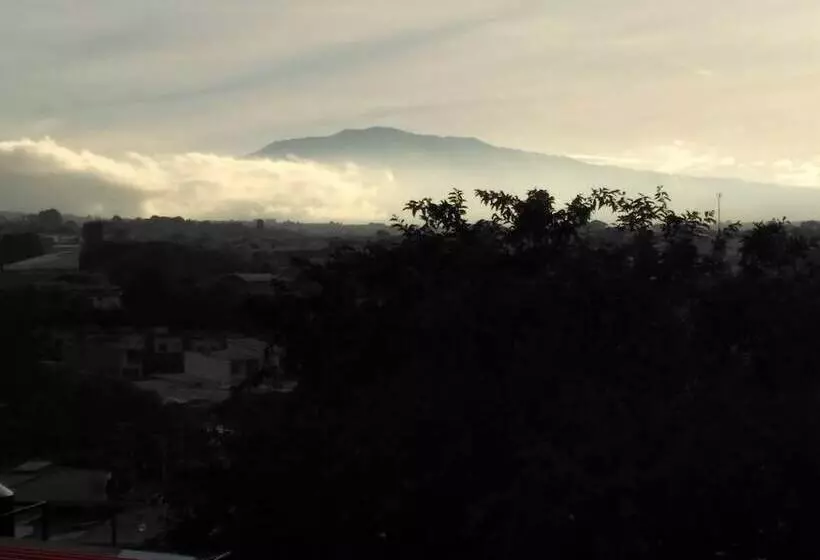 هتل Mi Tierra Casa Blanca