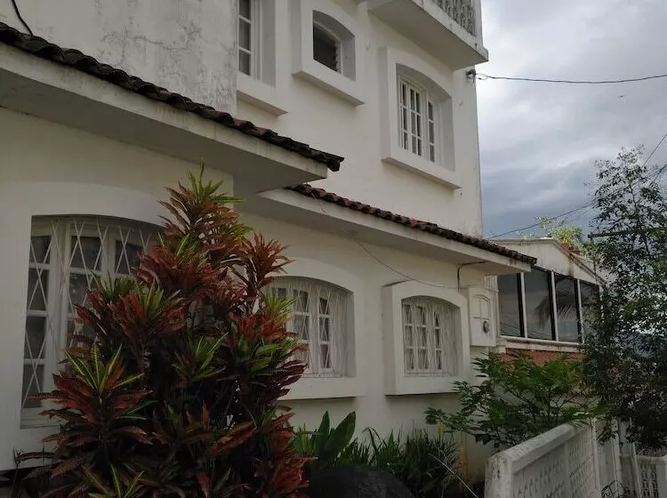 هتل Mi Tierra Casa Blanca