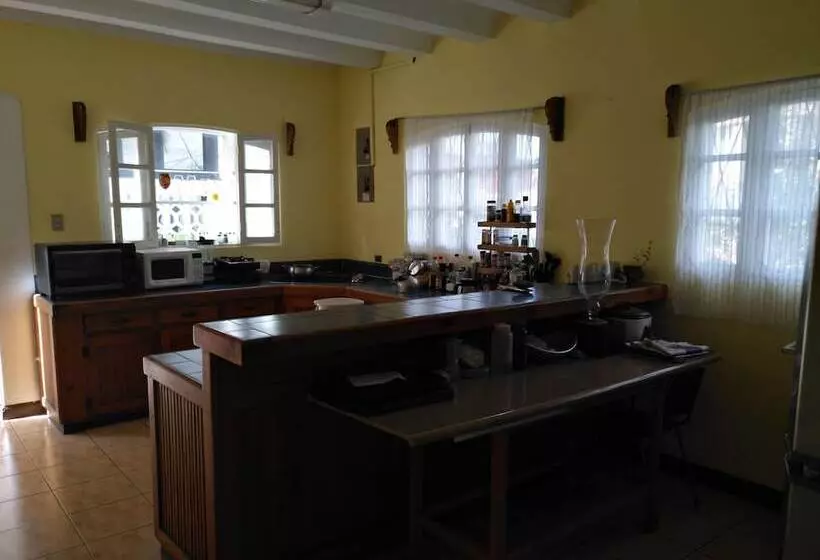 هتل Mi Tierra Casa Blanca