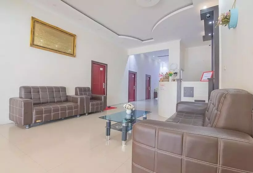 ホテル Reddoorz Syariah @ Jalan Tjilik Riwut