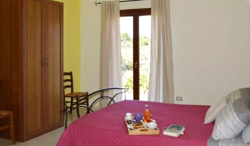 Agriturismo Sa Murta In Sennariolo Oristano