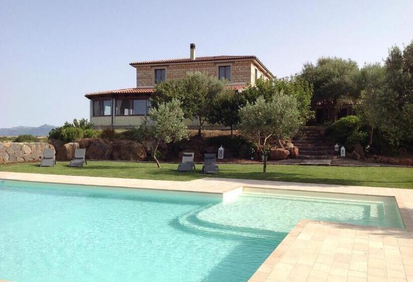 Agriturismo Sa Murta In Sennariolo Oristano