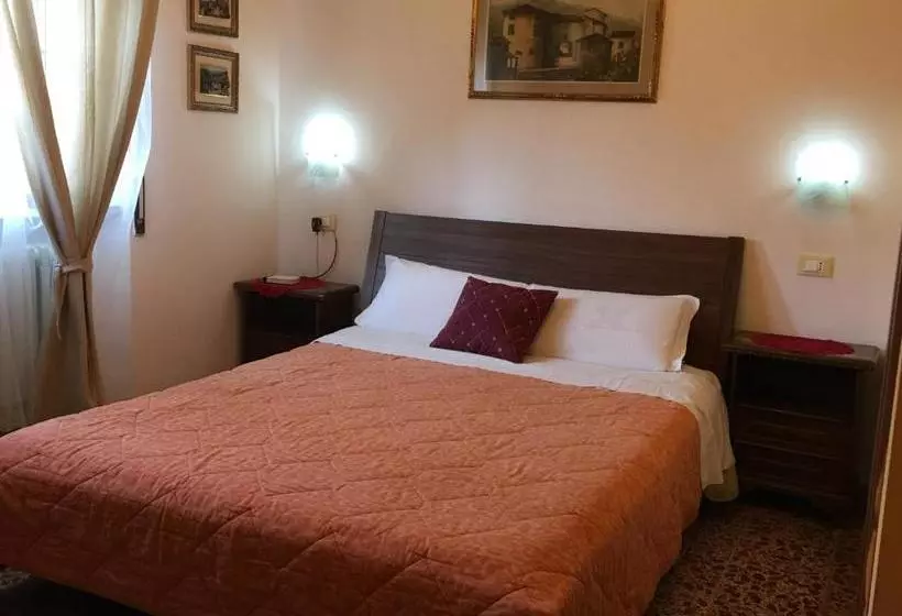 Bed and Breakfast A Casa Doina Airport