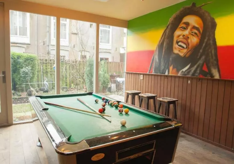 Alberg The Flying Pig Uptown