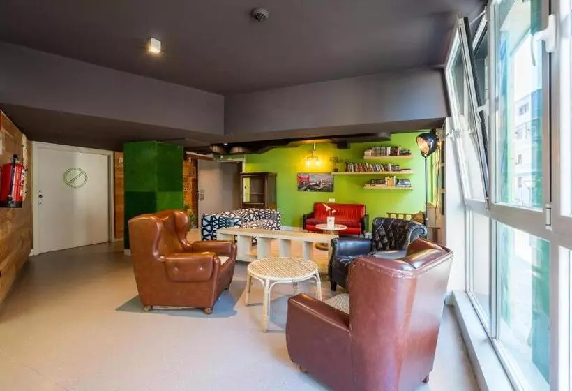 Ganbara Hostel Self Check In