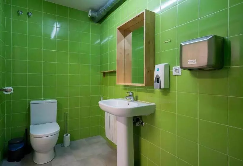 Ganbara Hostel Self Check In