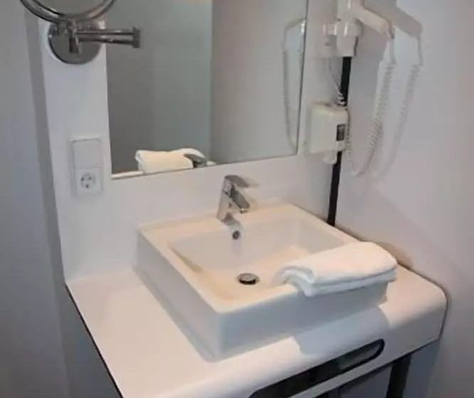 Hb1 Budget Hotel   Contactless Check In