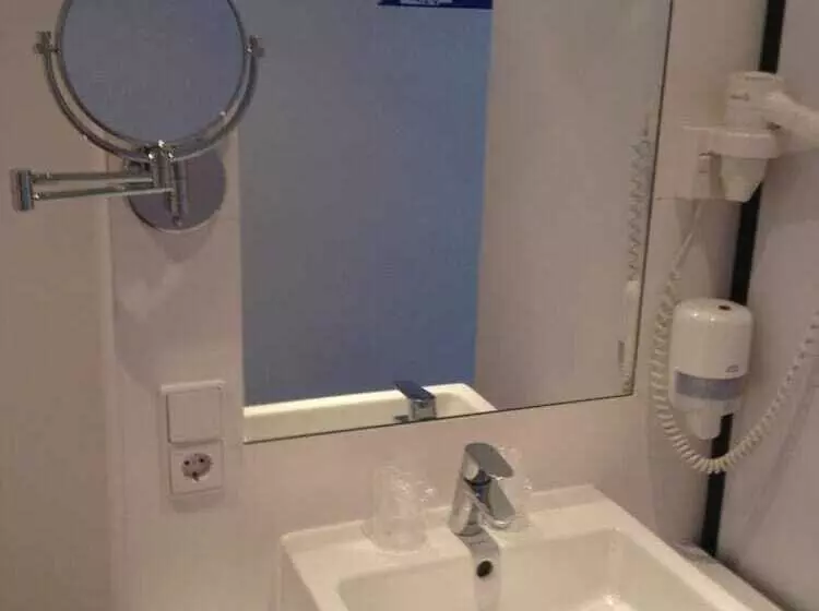 Hb1 Budget Hotel   Contactless Check In